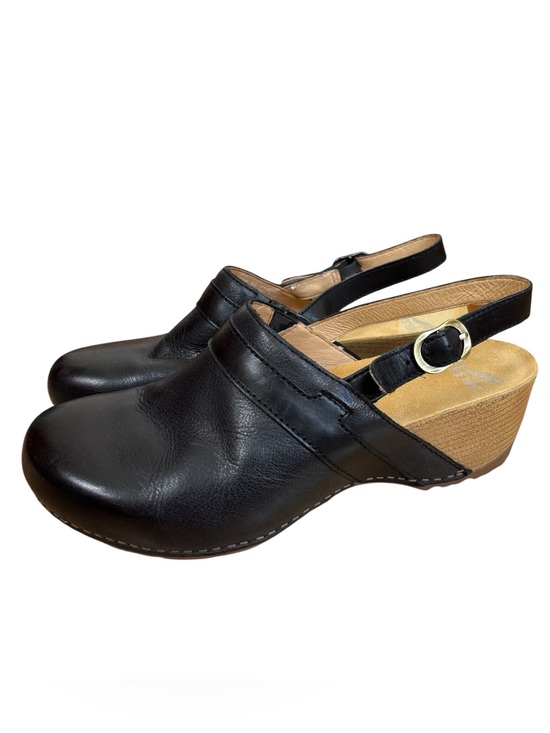 Dansko Shoes - Dansko Tammy Milled Burnished Clog Shoe Size 40 US 9.5-10 Black Leather